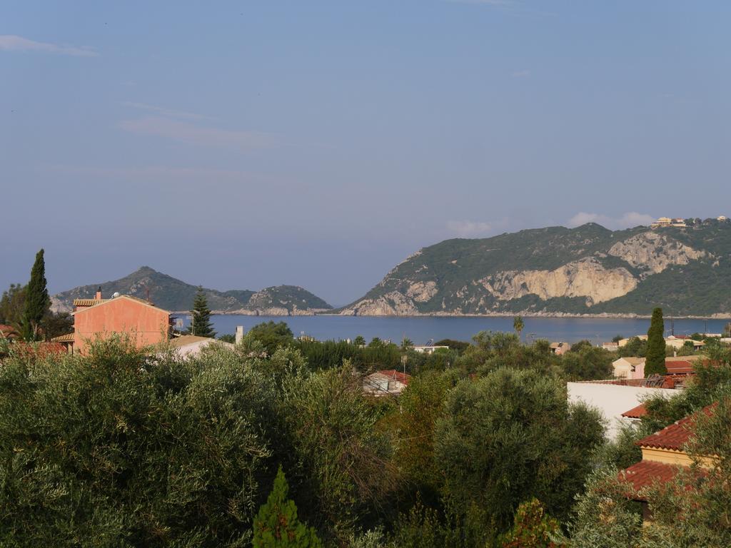 Villa Katerina อายีโอส เยออร์ยิโอส ปากอน ภายนอก รูปภาพ